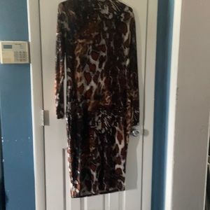 Long sleeve leopard print falls below the knee